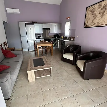 Le Romulus Holiday home Roumoules